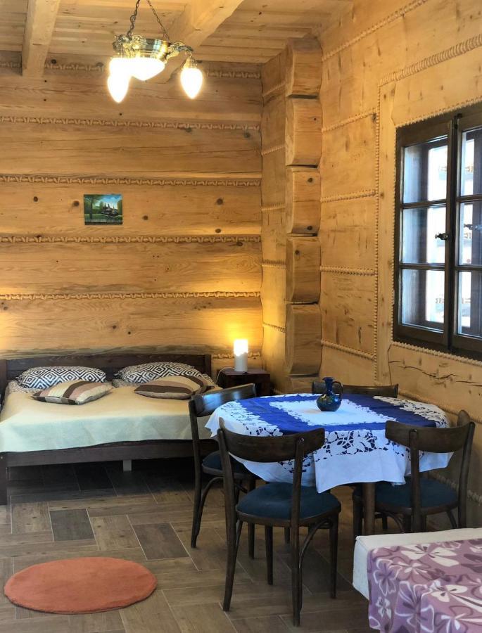 Chochlik Hotell Ustrzyki Dolne Eksteriør bilde
