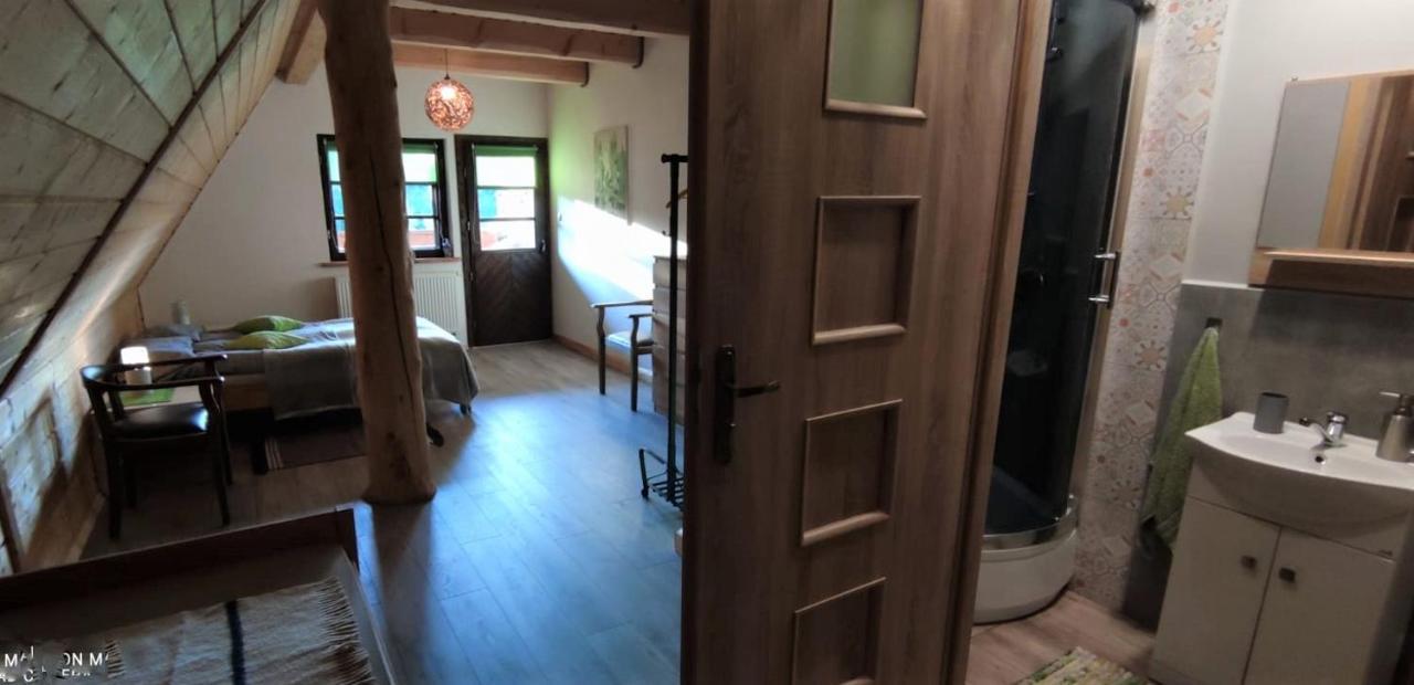 Chochlik Hotell Ustrzyki Dolne Eksteriør bilde