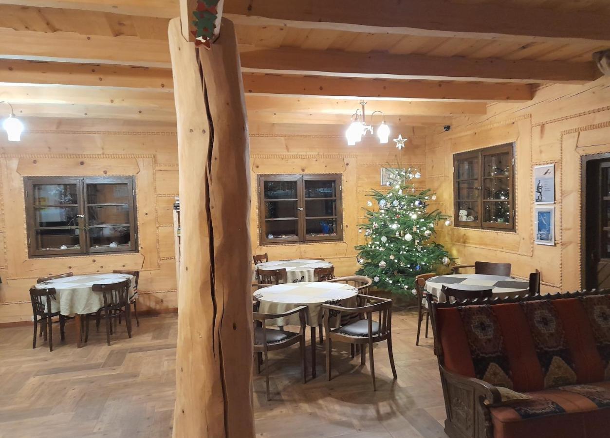 Chochlik Hotell Ustrzyki Dolne Eksteriør bilde